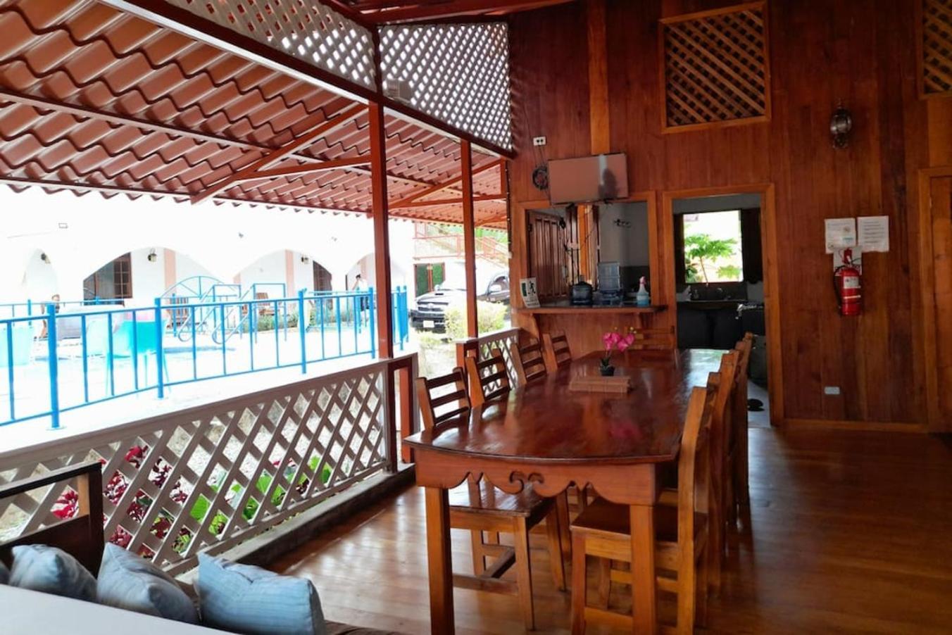 Poolside Beach House At Pangea Lodge Manzanillo  Exterior foto