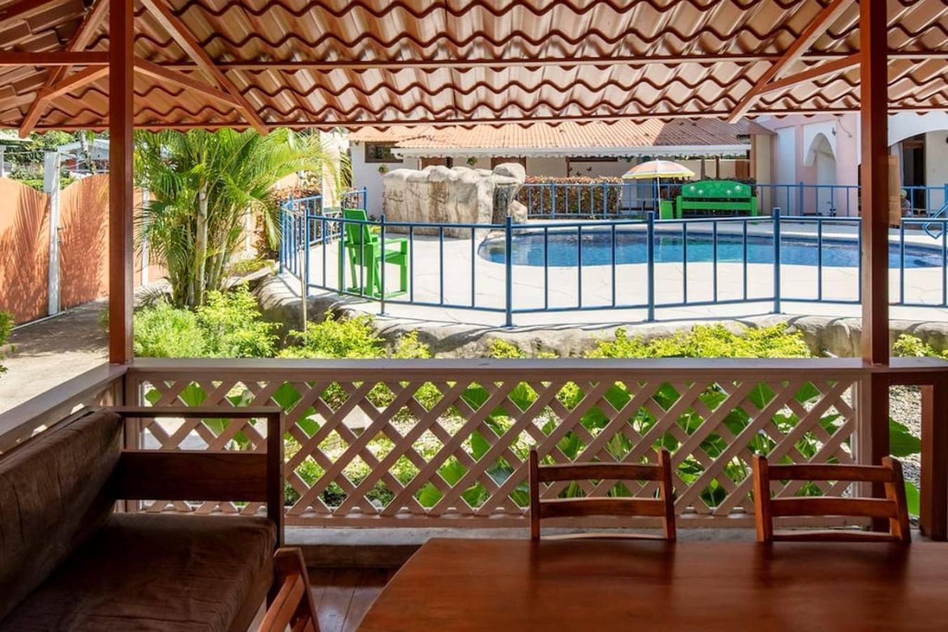 Poolside Beach House At Pangea Lodge Manzanillo  Exterior foto