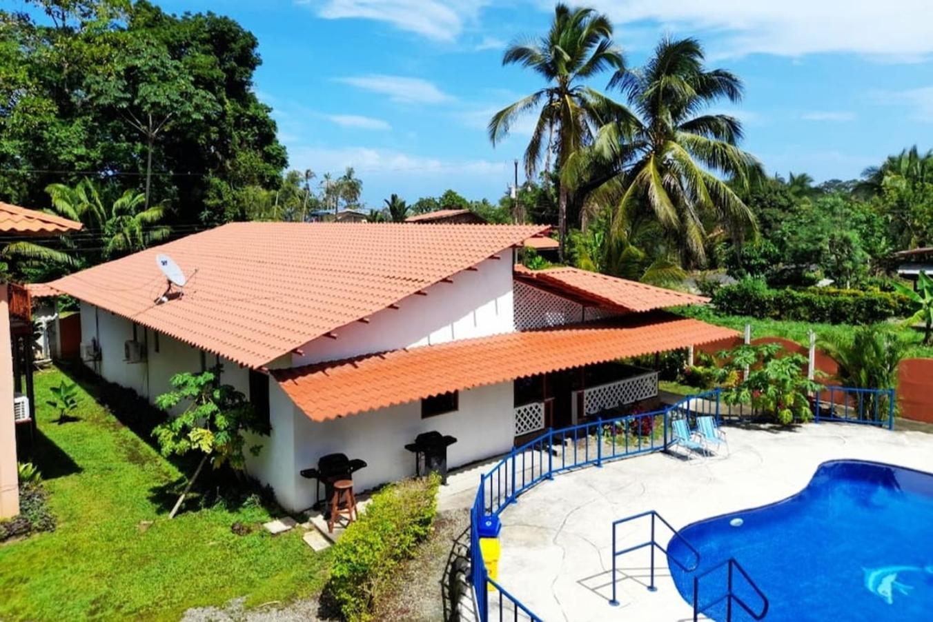 Poolside Beach House At Pangea Lodge Manzanillo  Exterior foto