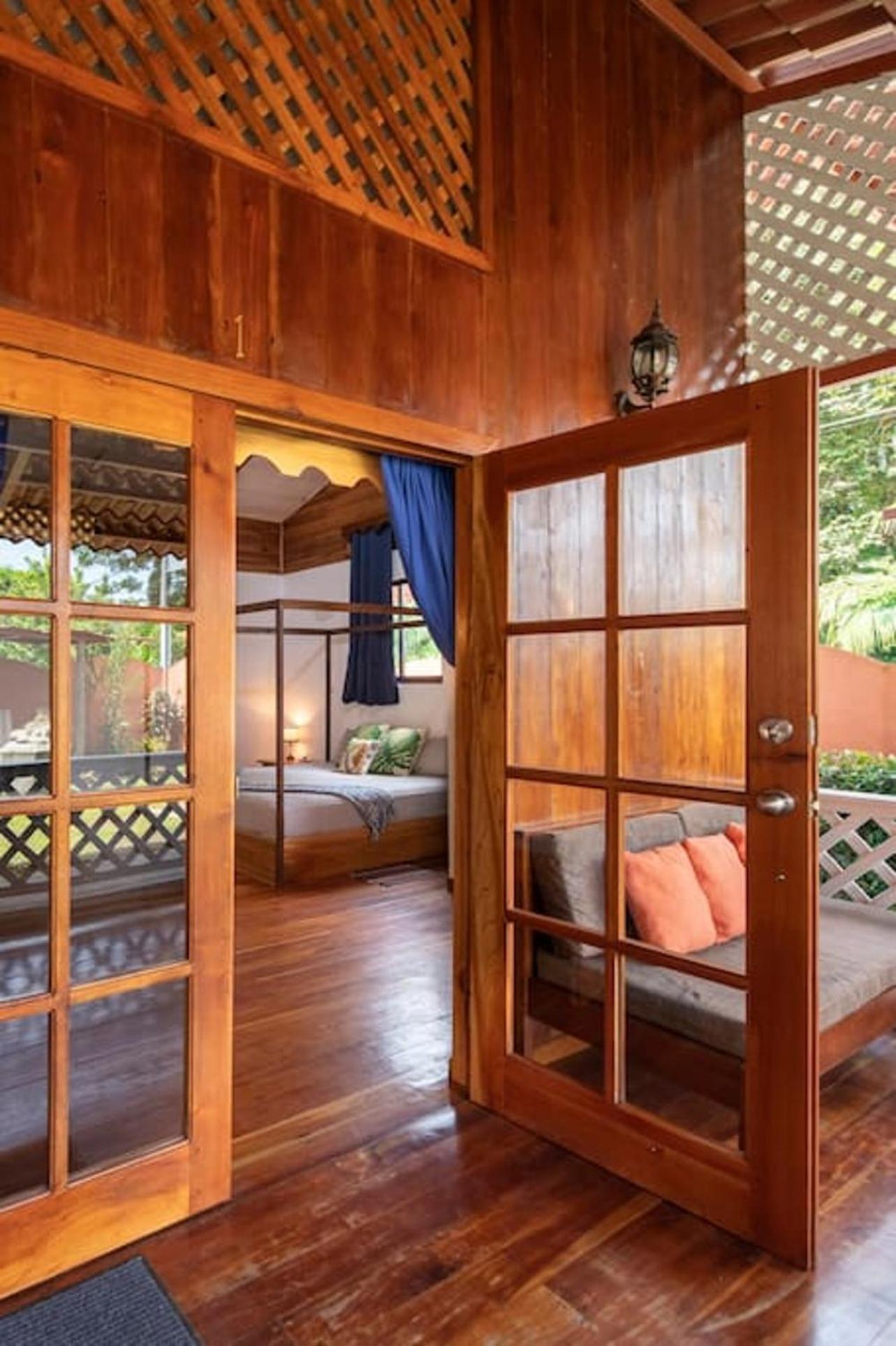 Poolside Beach House At Pangea Lodge Manzanillo  Exterior foto